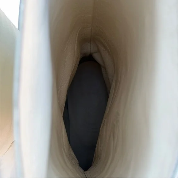 Chanel CC Cap Toe Boots White Black Leather Size 38 - Picture 14 of 16